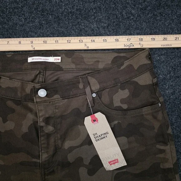NWT Levi's 311 Womens Size 20W Shaping Skinny Jeans Camouflage - Picture 4 of 10